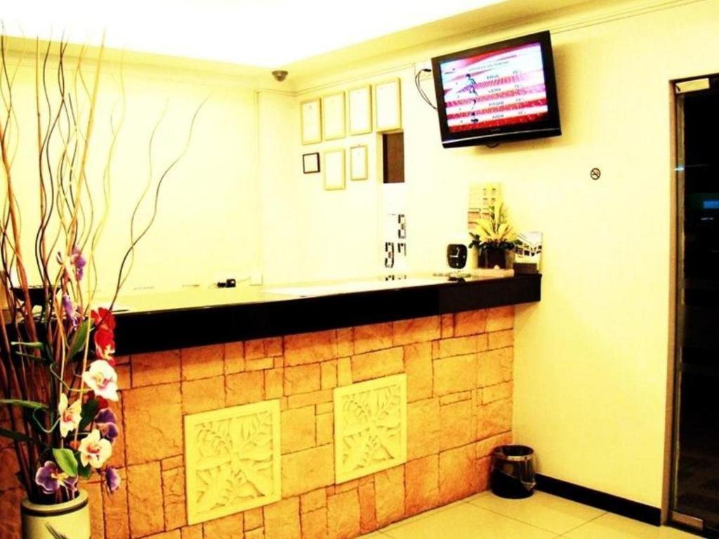 Adel Hotel Kota Kinabalu Extérieur photo